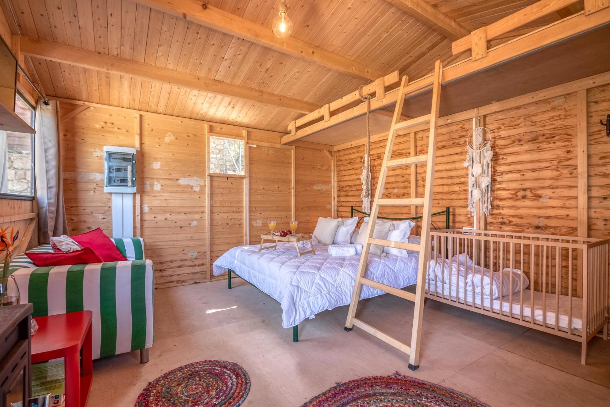 Wooden House Apartments Kalathenai Екстериор снимка