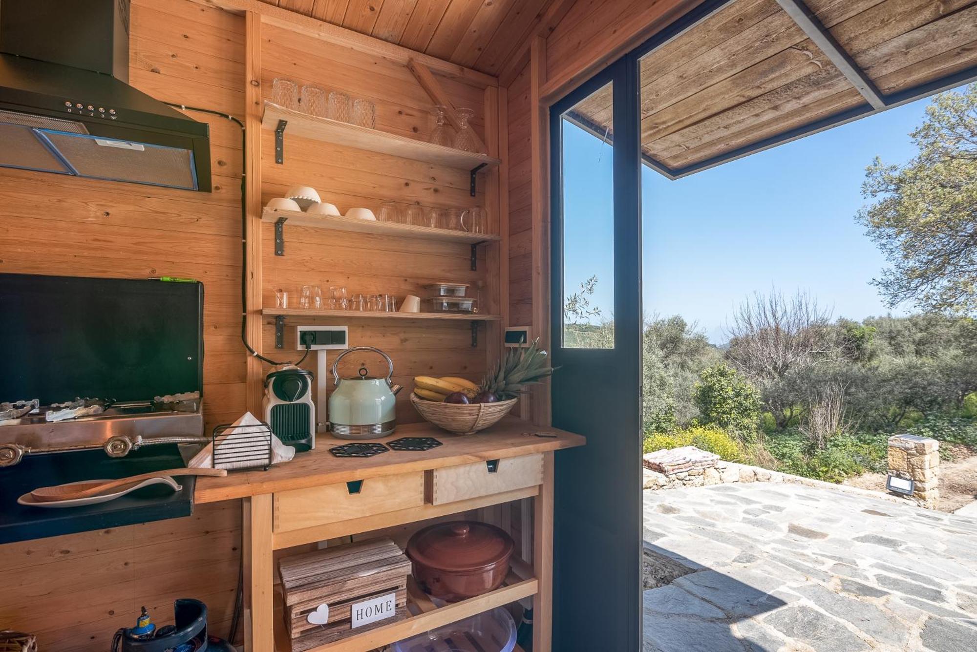Wooden House Apartments Kalathenai Екстериор снимка