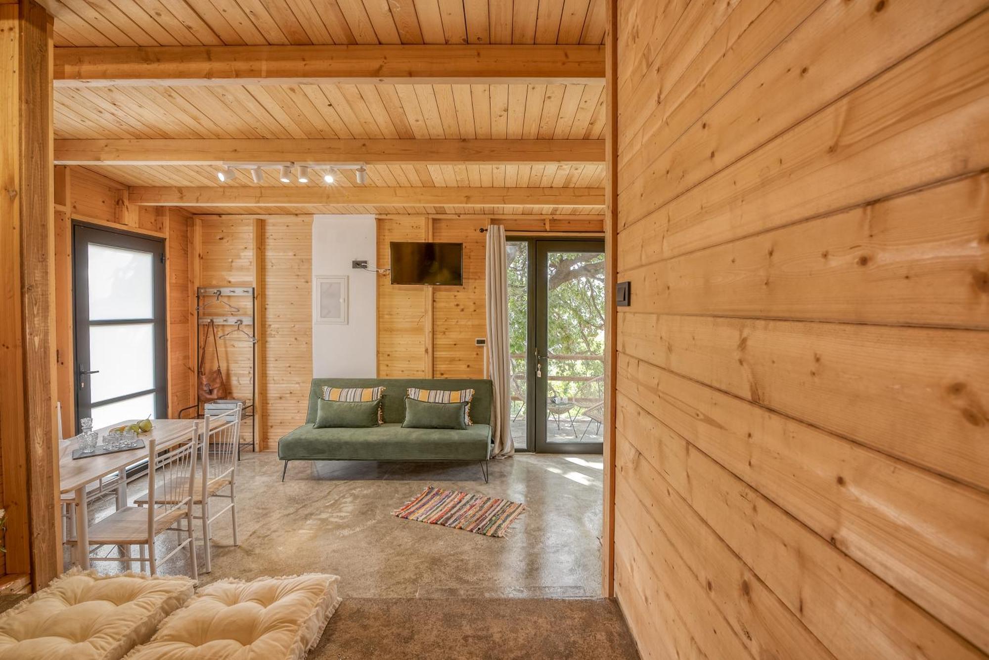 Wooden House Apartments Kalathenai Екстериор снимка