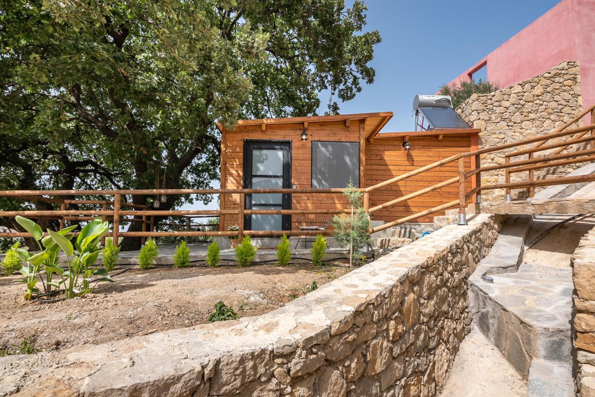 Wooden House Apartments Kalathenai Екстериор снимка